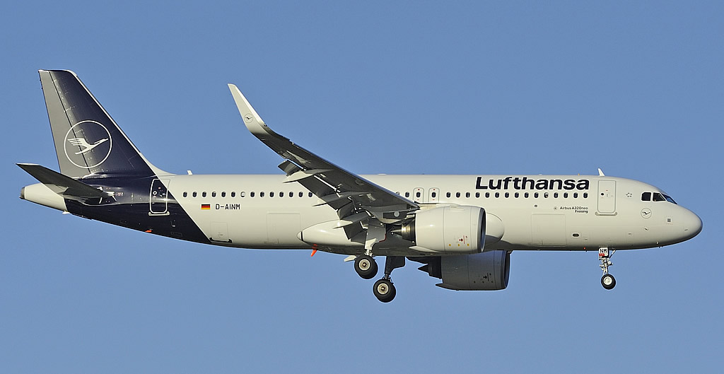 Lufthansa A320néo D-AINM in new livery
